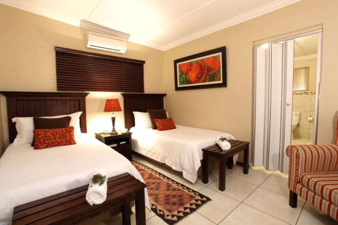 Celtis Country Lodge & Restaurant Middelburg エクステリア 写真