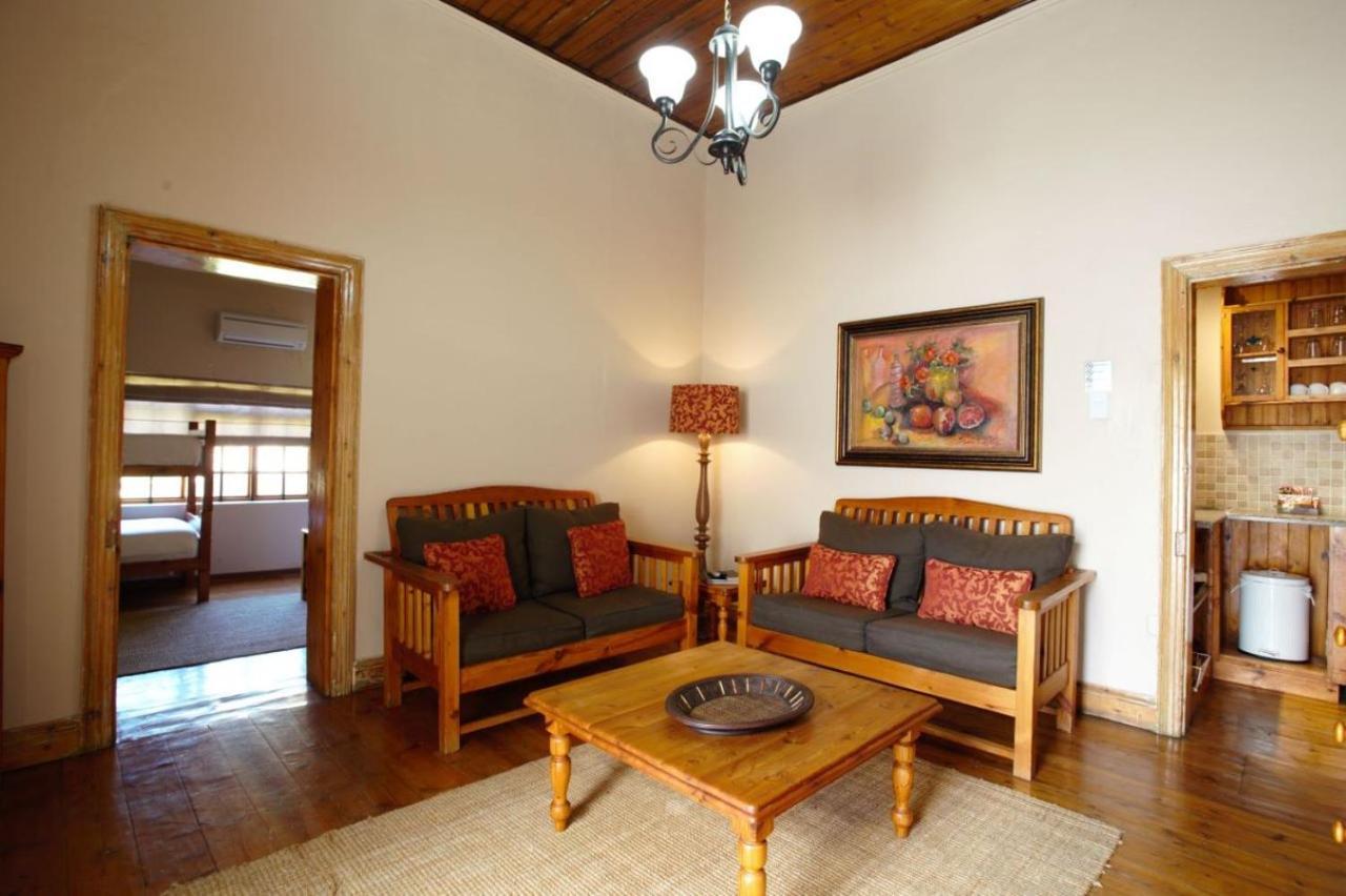 Celtis Country Lodge & Restaurant Middelburg エクステリア 写真