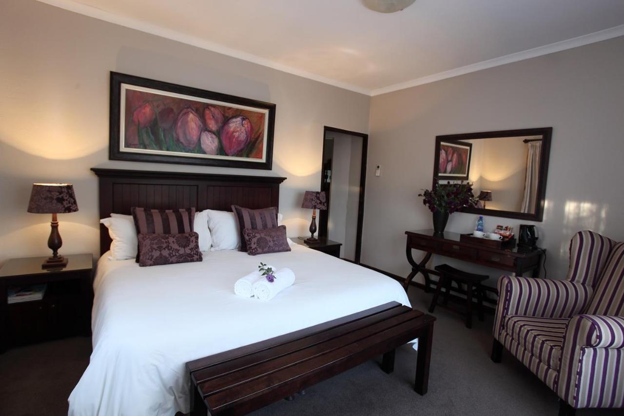 Celtis Country Lodge & Restaurant Middelburg エクステリア 写真